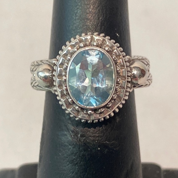Barneys New York Jewelry - Ring Barneys New York Sterling Oval Blue Topaz Ladies Size 6.5 Marked 925 BNY